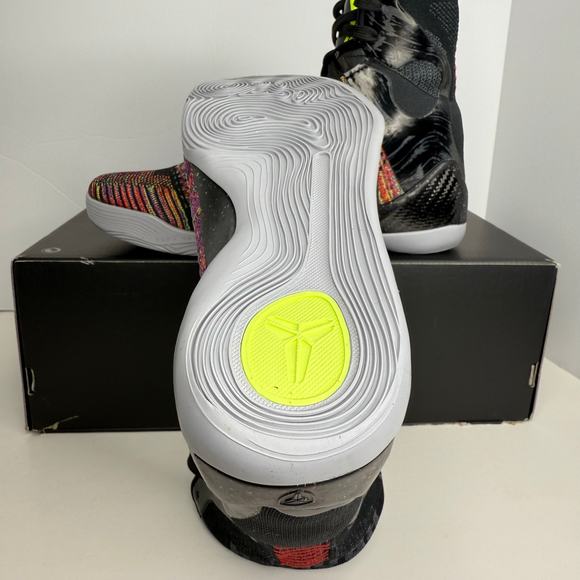 Nike Kobe 9 Elite Protro Masterpiece Size 7.5 Men / Size 9 Women Baskeball Shoes main image 4